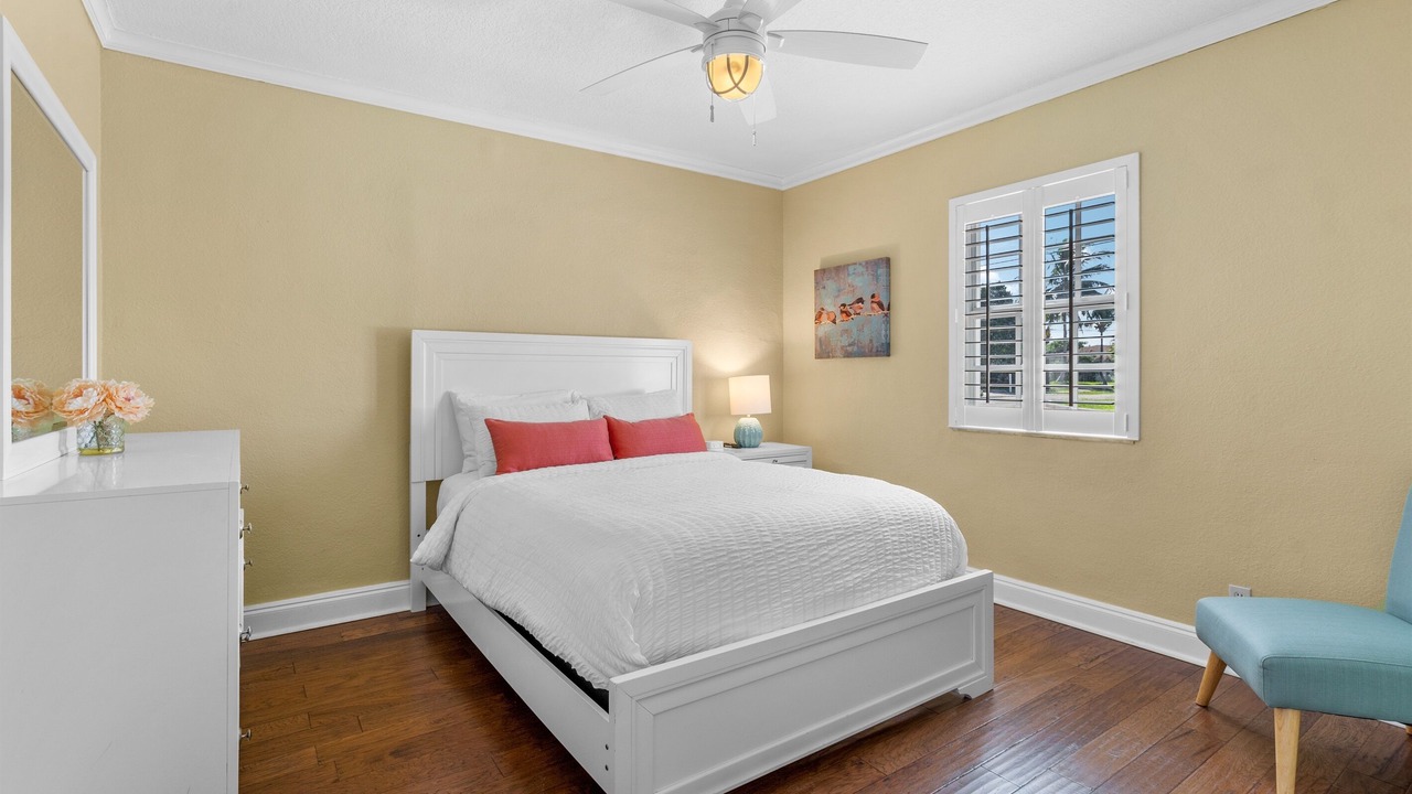 Photo of Bedroom in Del-Ida Park Historic District
