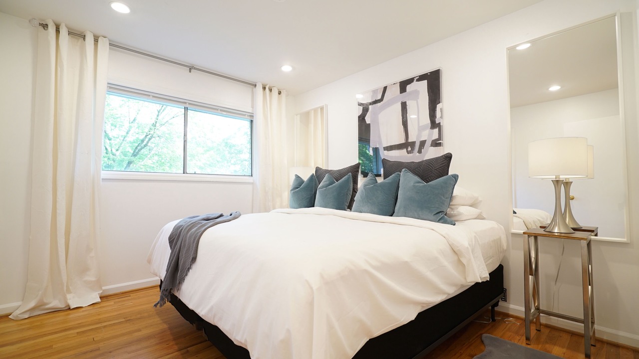 Photo of Bedroom in East Side