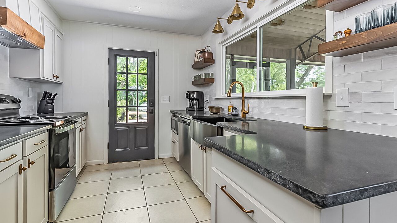 Photo of Kitchen in Homer