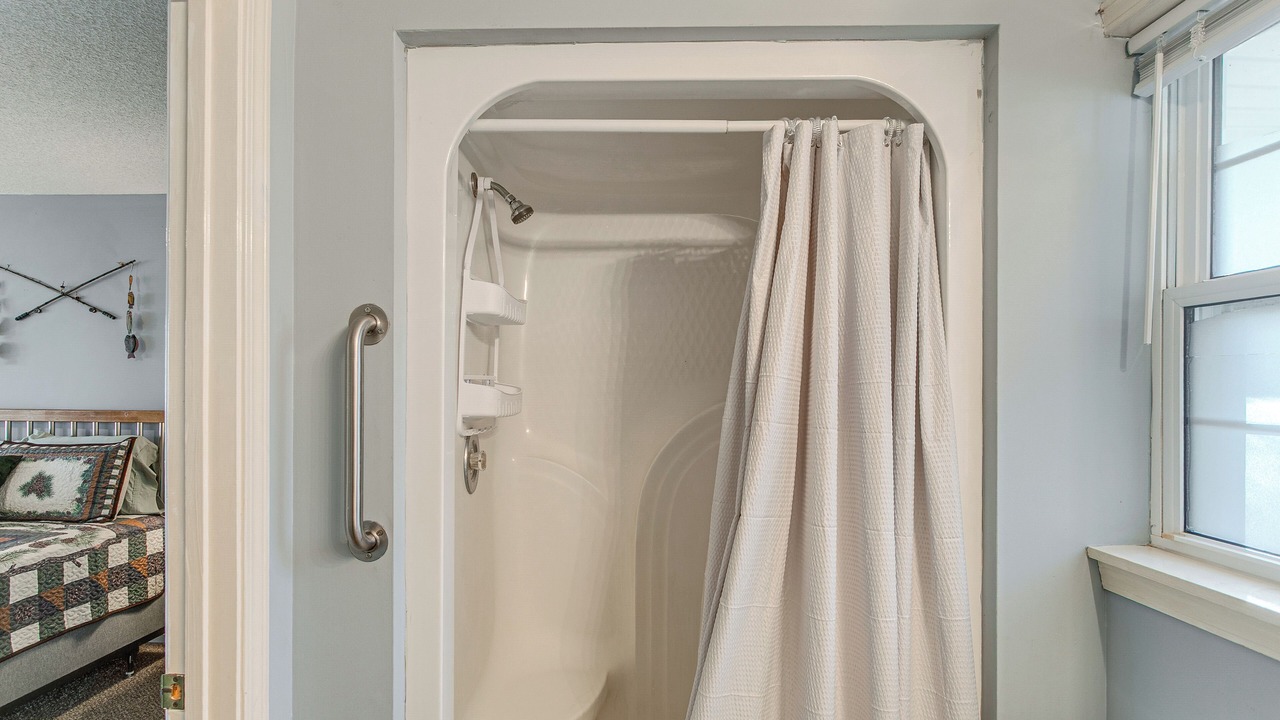 Photo of Bathroom in Jesup