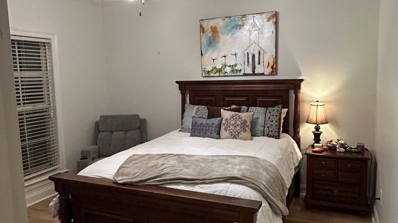 Photo of Bedroom in Elliott