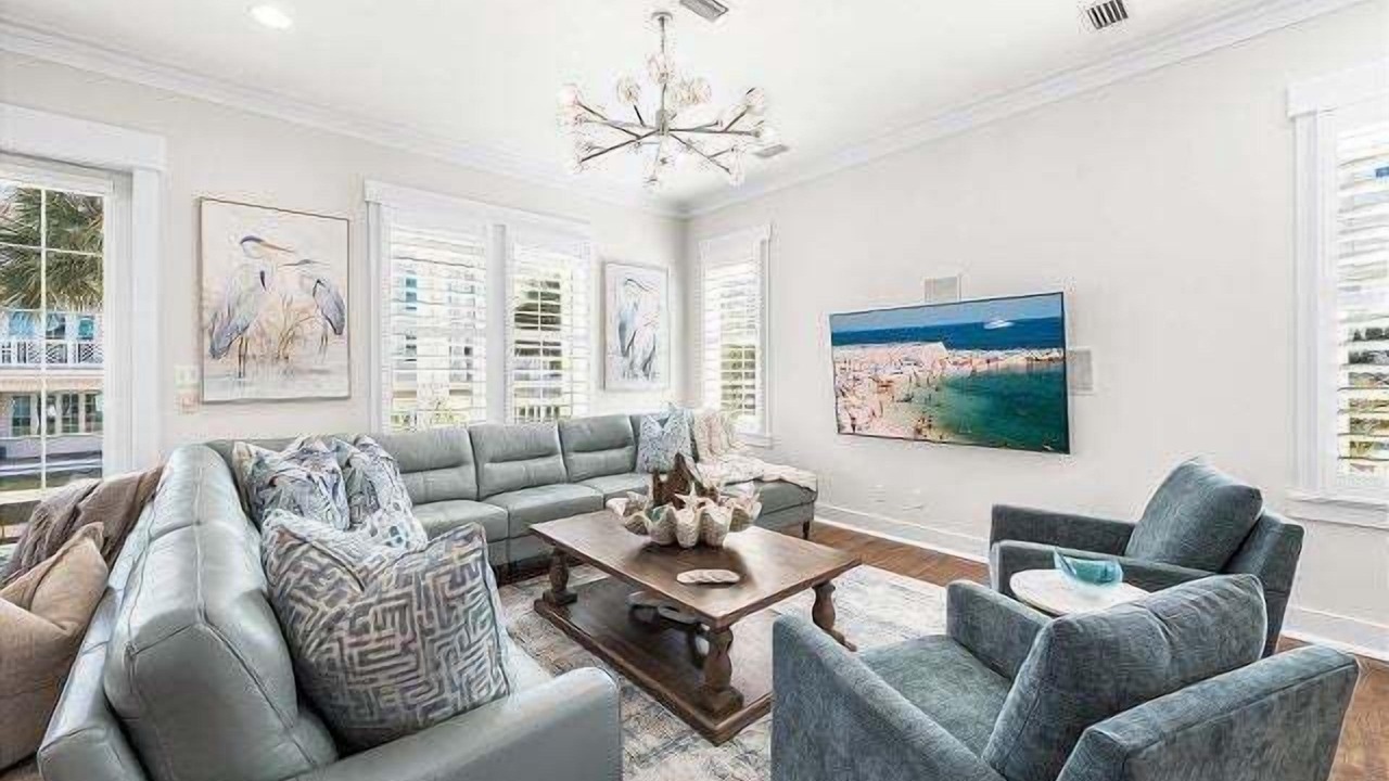Photo of Livingroom in Dune Allen Beach