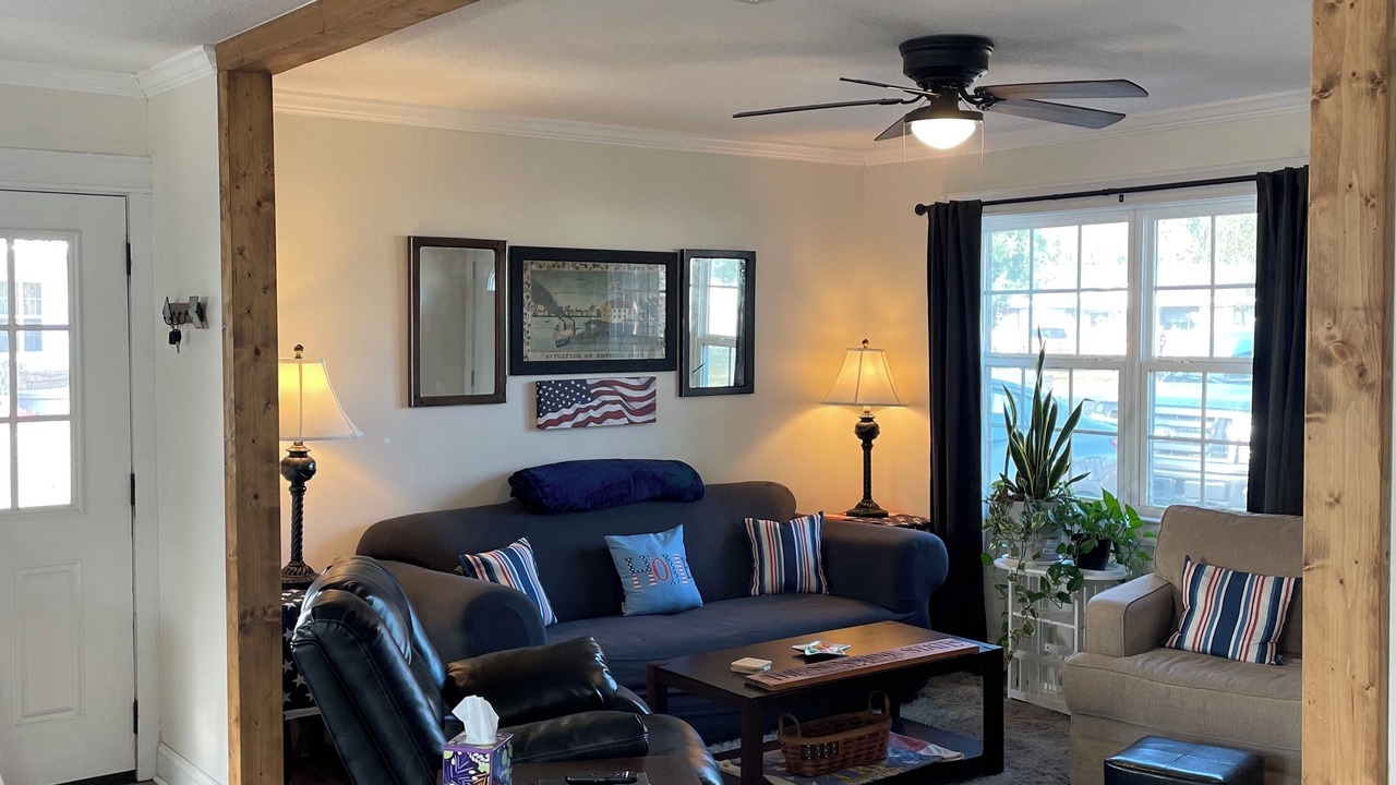 Photo of Livingroom in Blackshear