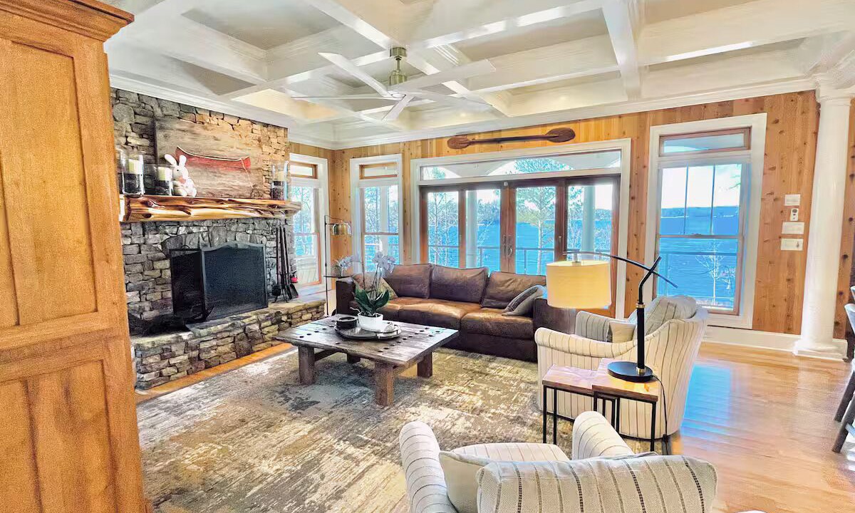 Photo of Livingroom in Gainesville