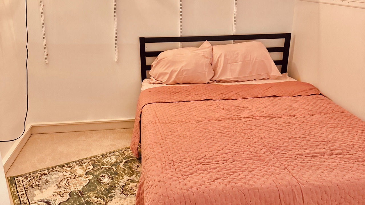 Photo of Bedroom in Sandy Springs