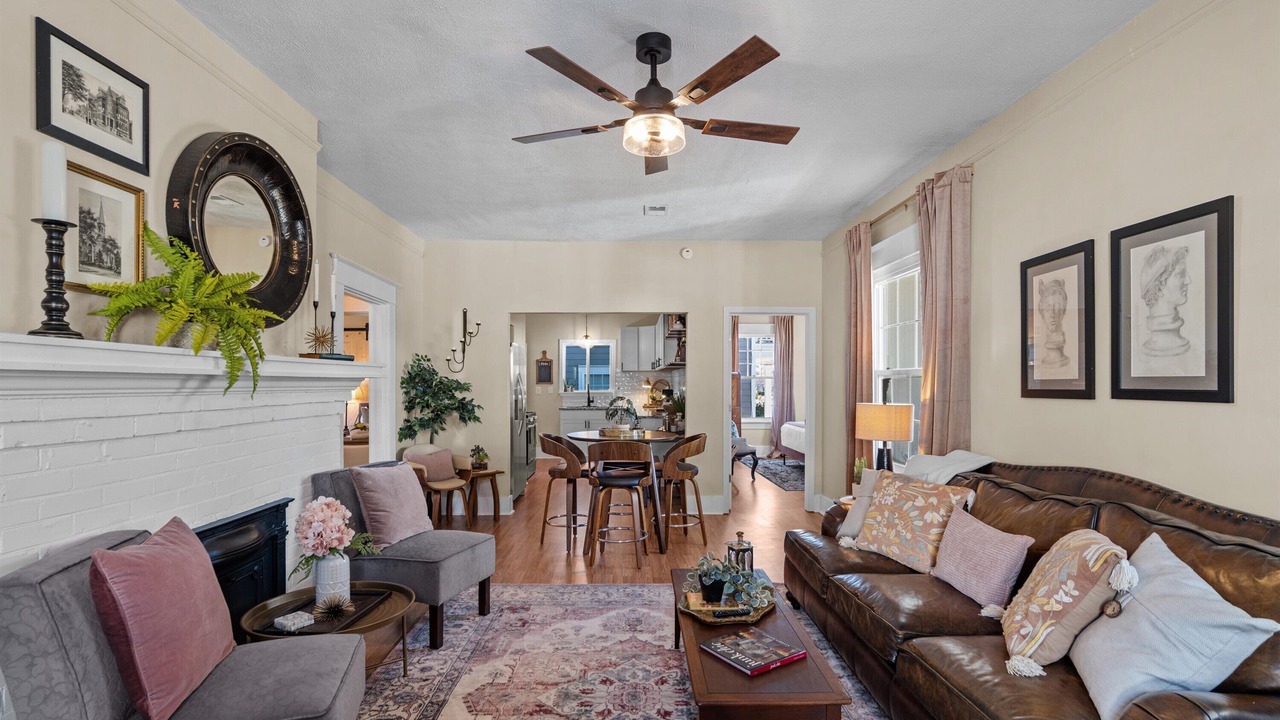 Photo of Bedroom in Midtown