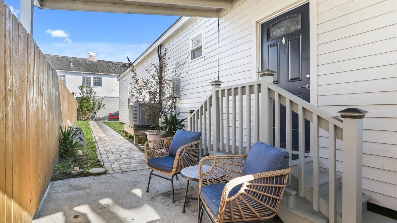 Photo of Patio Balcony in Fairgrounds