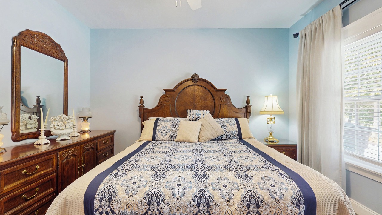 Photo of Bedroom in Seymour