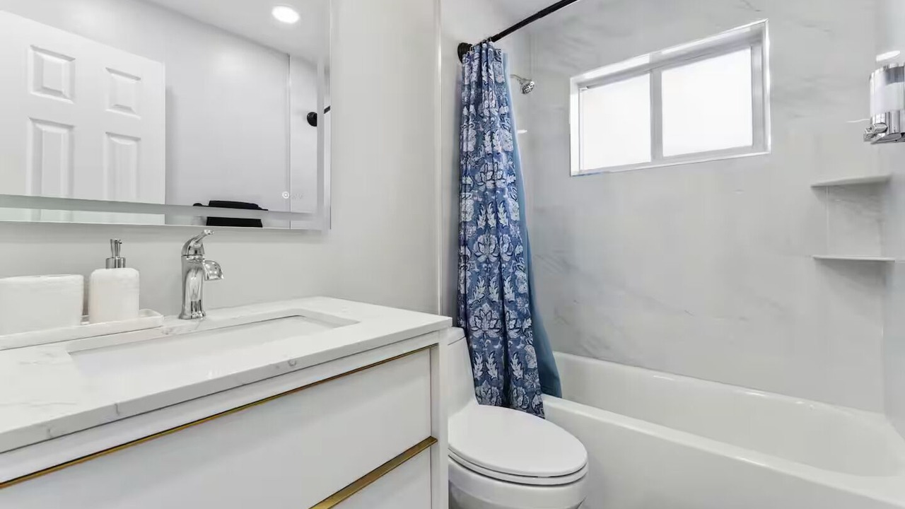 Photo of Bathroom in Dania Beach