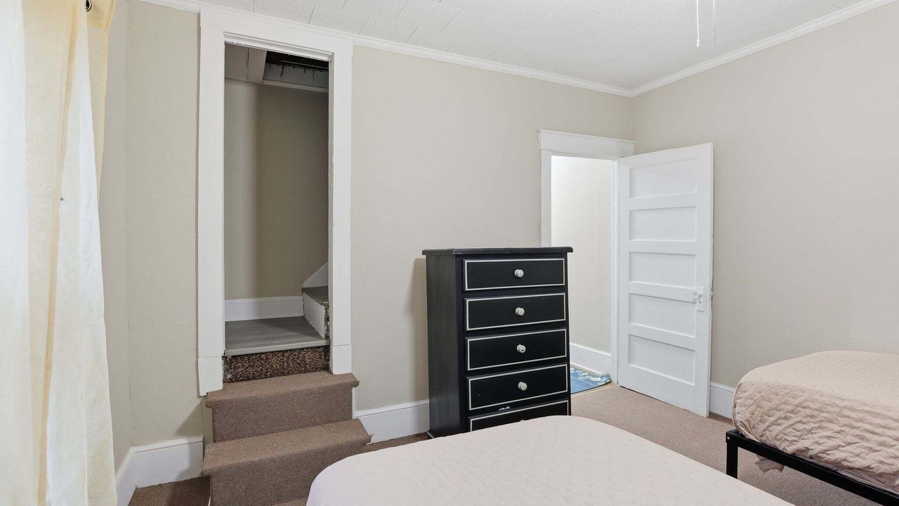 Photo of Bedroom in Matewan