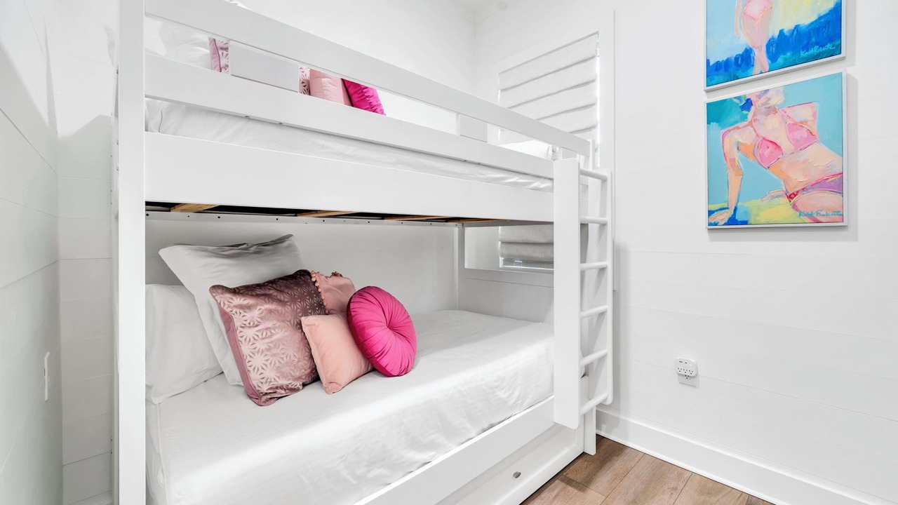 Photo of Bedroom in Scenic Gulf Drive