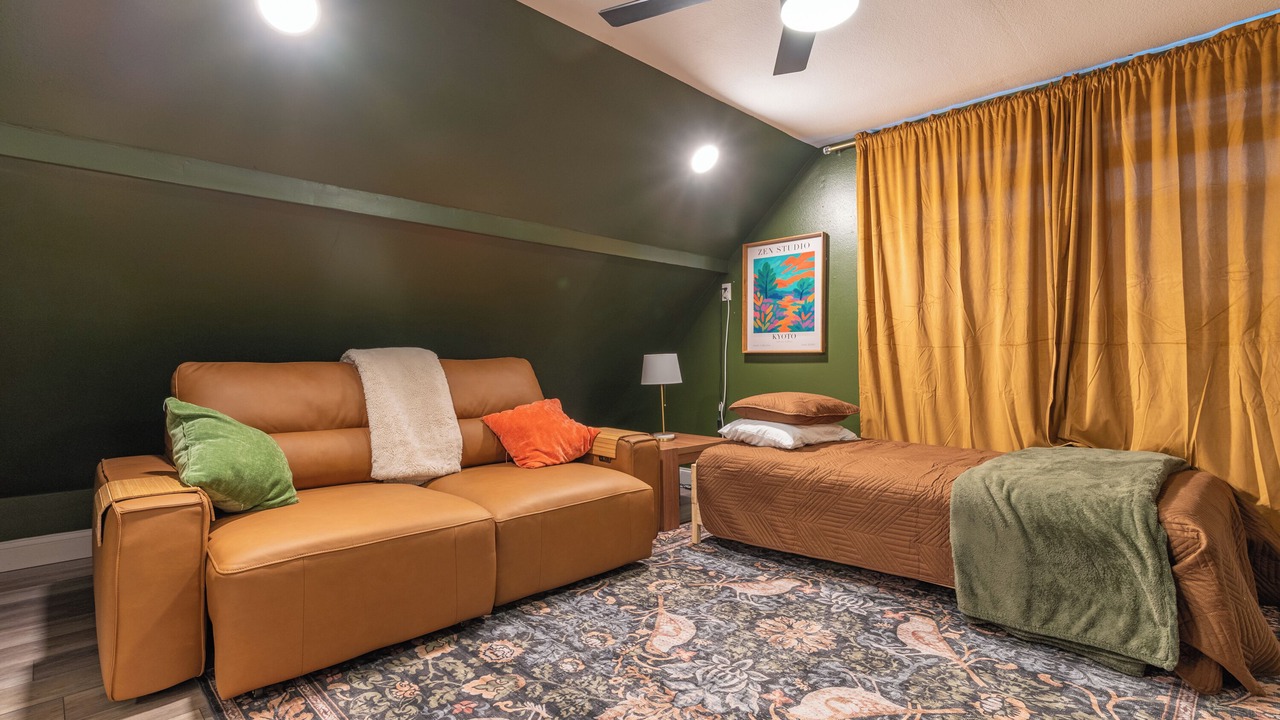 Photo of Livingroom in Bardmoor South