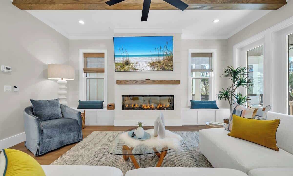 Photo of Livingroom in Gulfview Heights