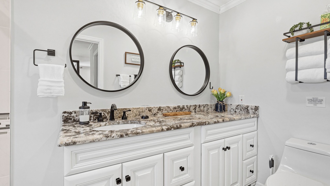 Photo of Bathroom in Lake Sarasota