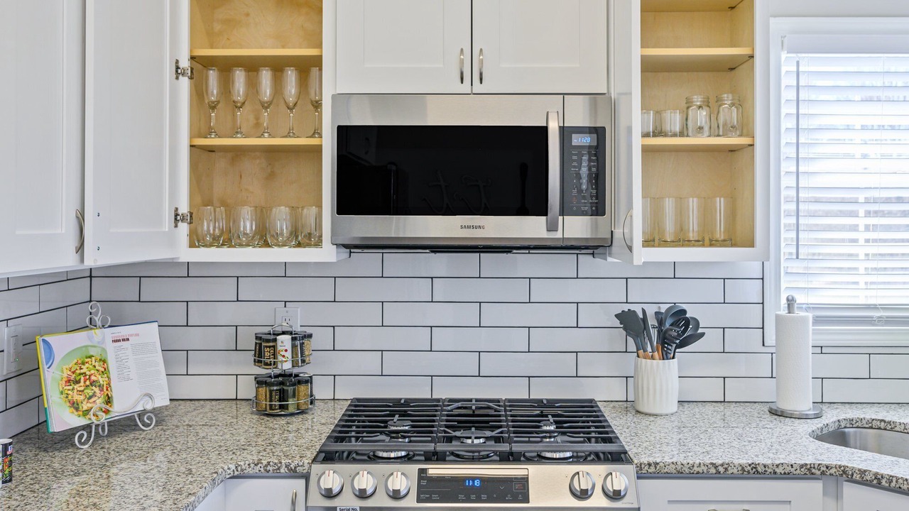 Photo of Kitchen in Adairsville