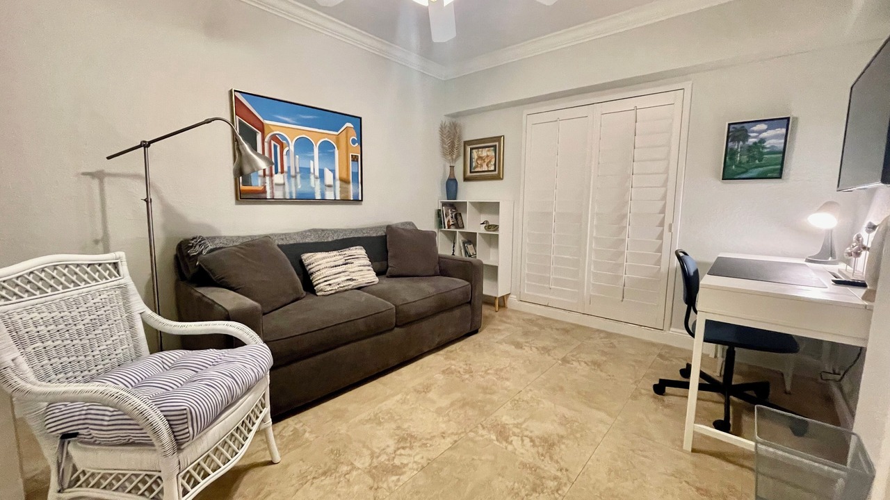 Photo of Livingroom in Key Biscayne