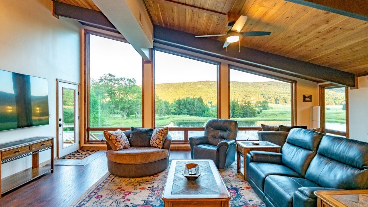 Photo of Bedroom in Timberline