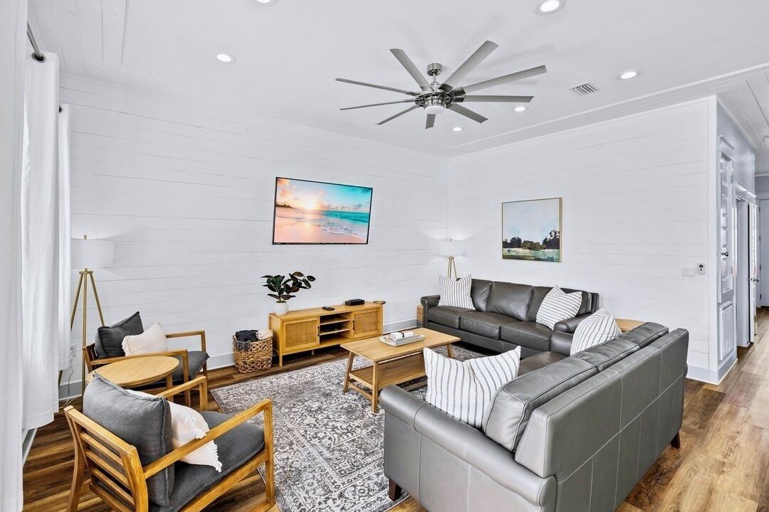 Photo of Bedroom in Miramar Beach