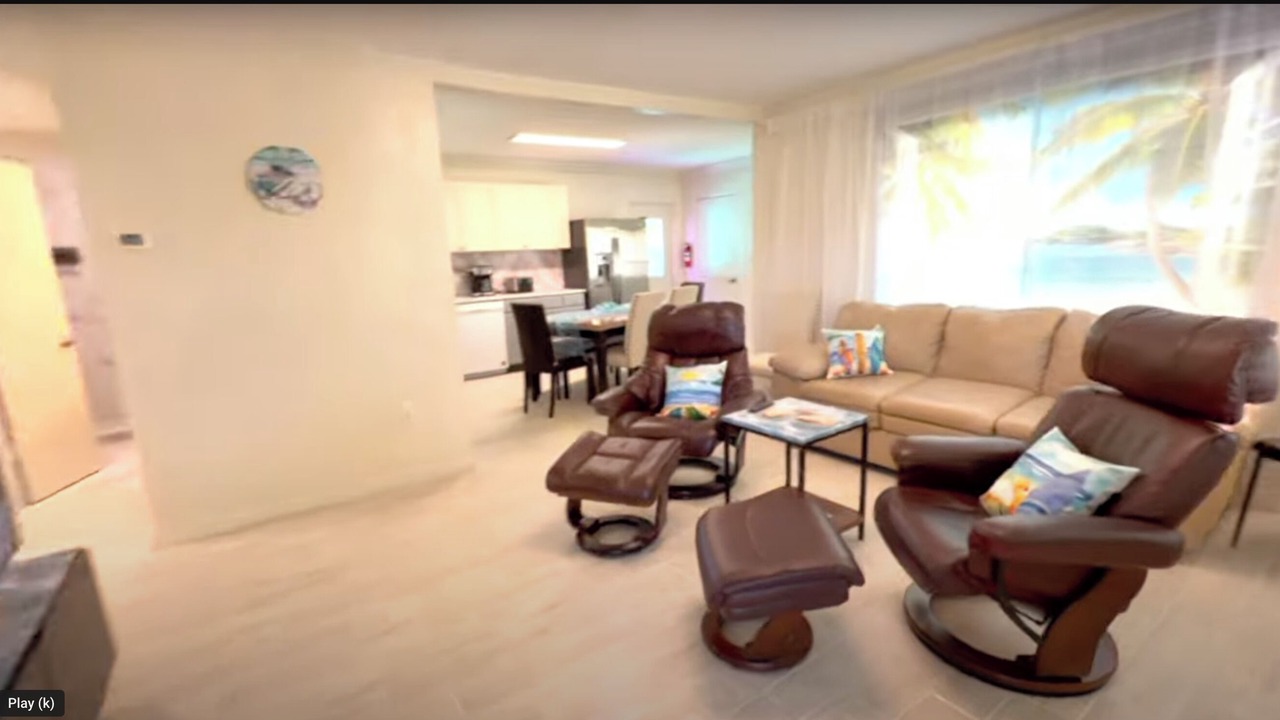 Photo of Livingroom in Gulf Gate Estates