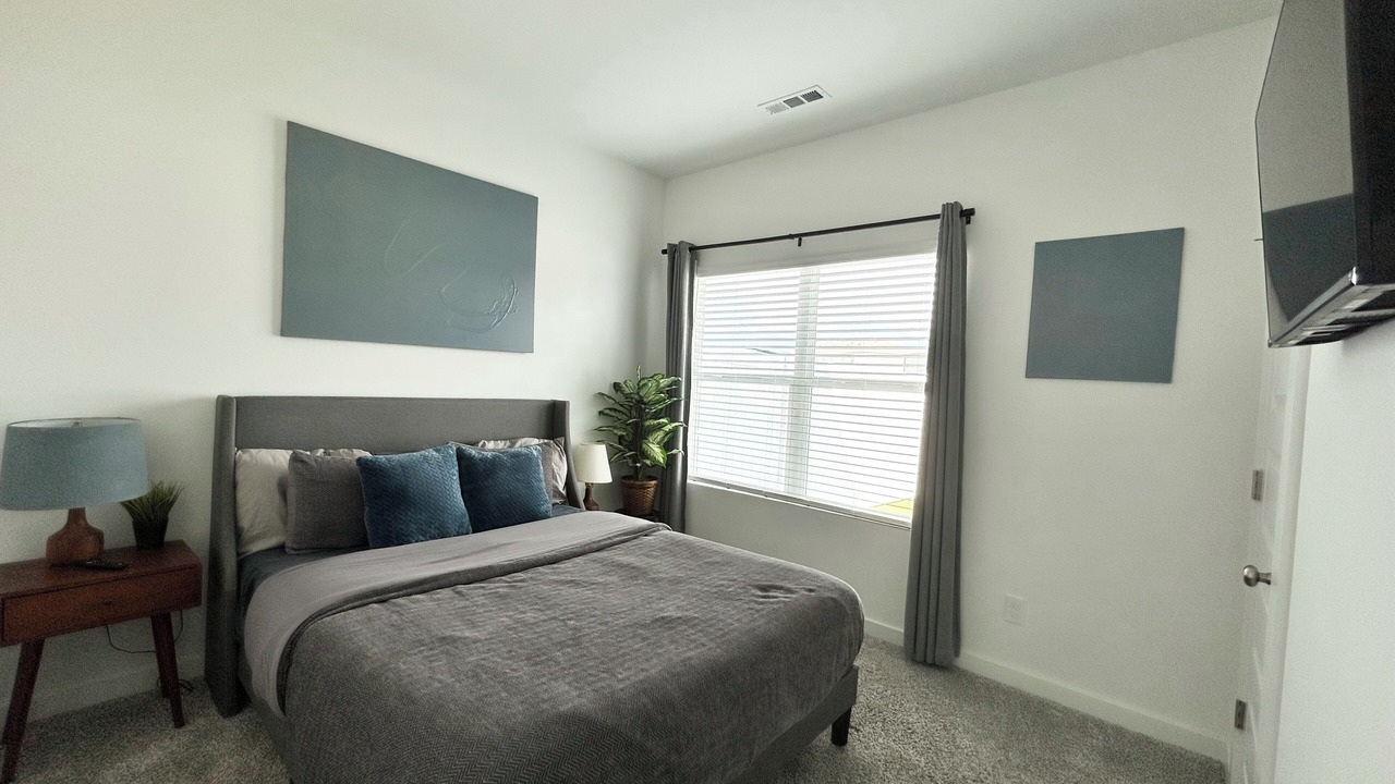 Photo of Bedroom in Normal