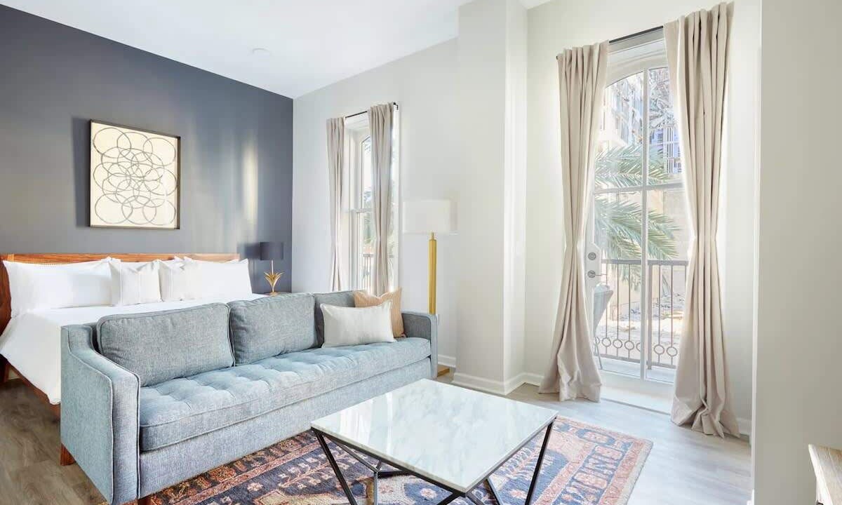 Photo of Livingroom in Central Business District