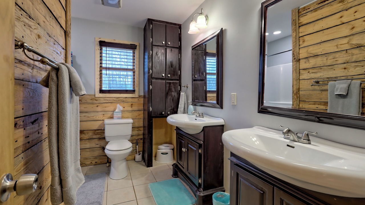 Photo of Bathroom in Epworth