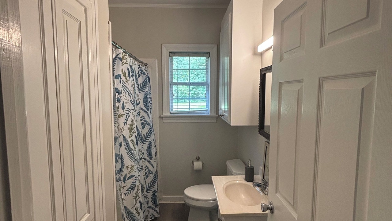 Photo of Bathroom in Hattiesburg