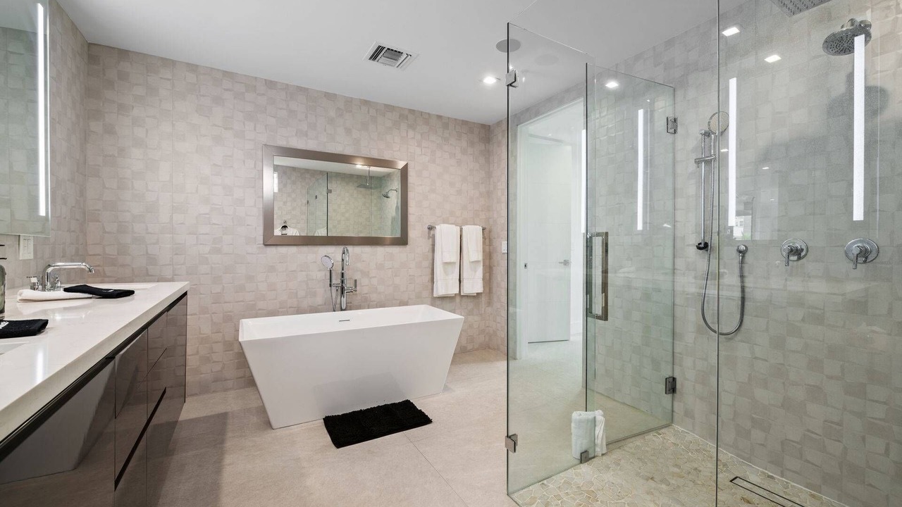Photo of Bathroom in Beverly Heights