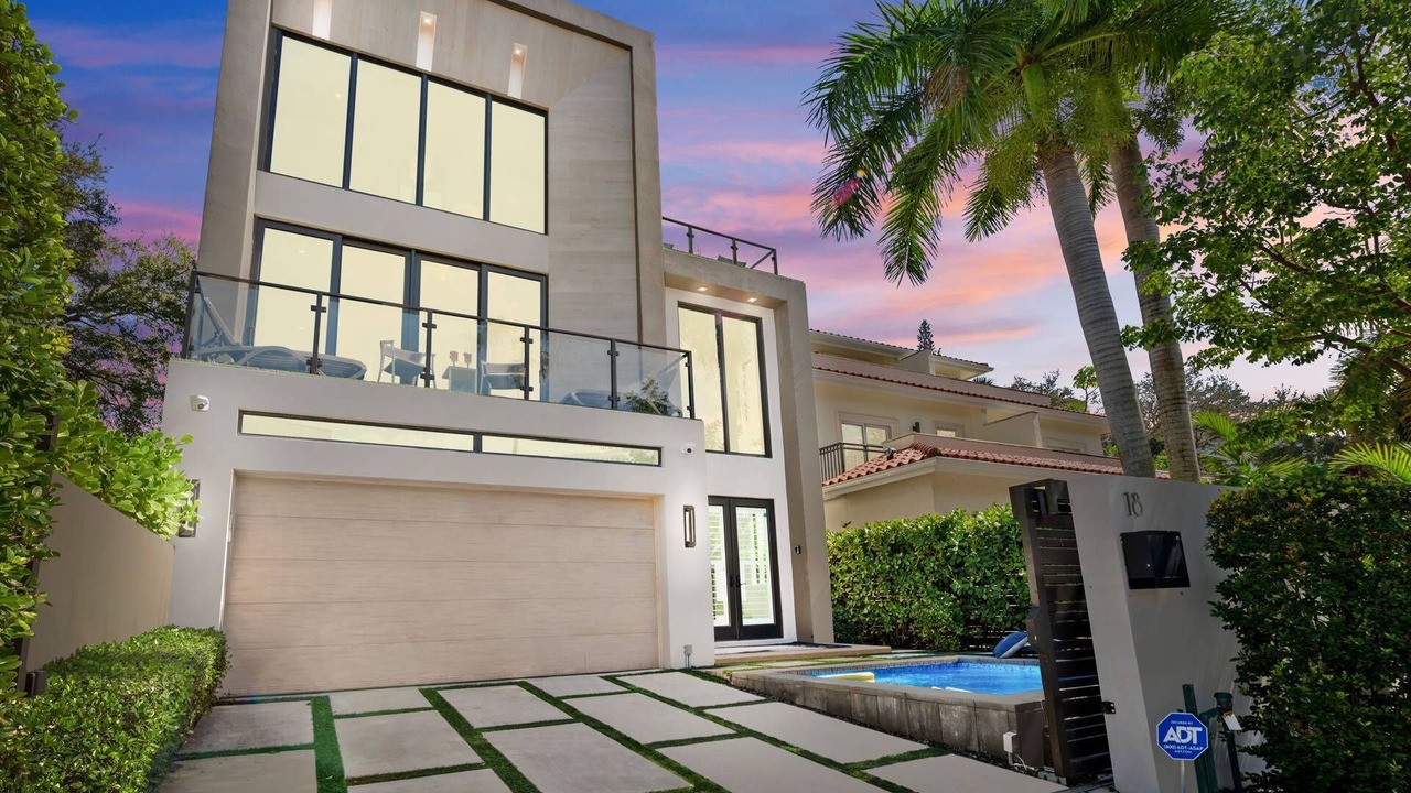 Photo of Outdoor in Beverly Heights