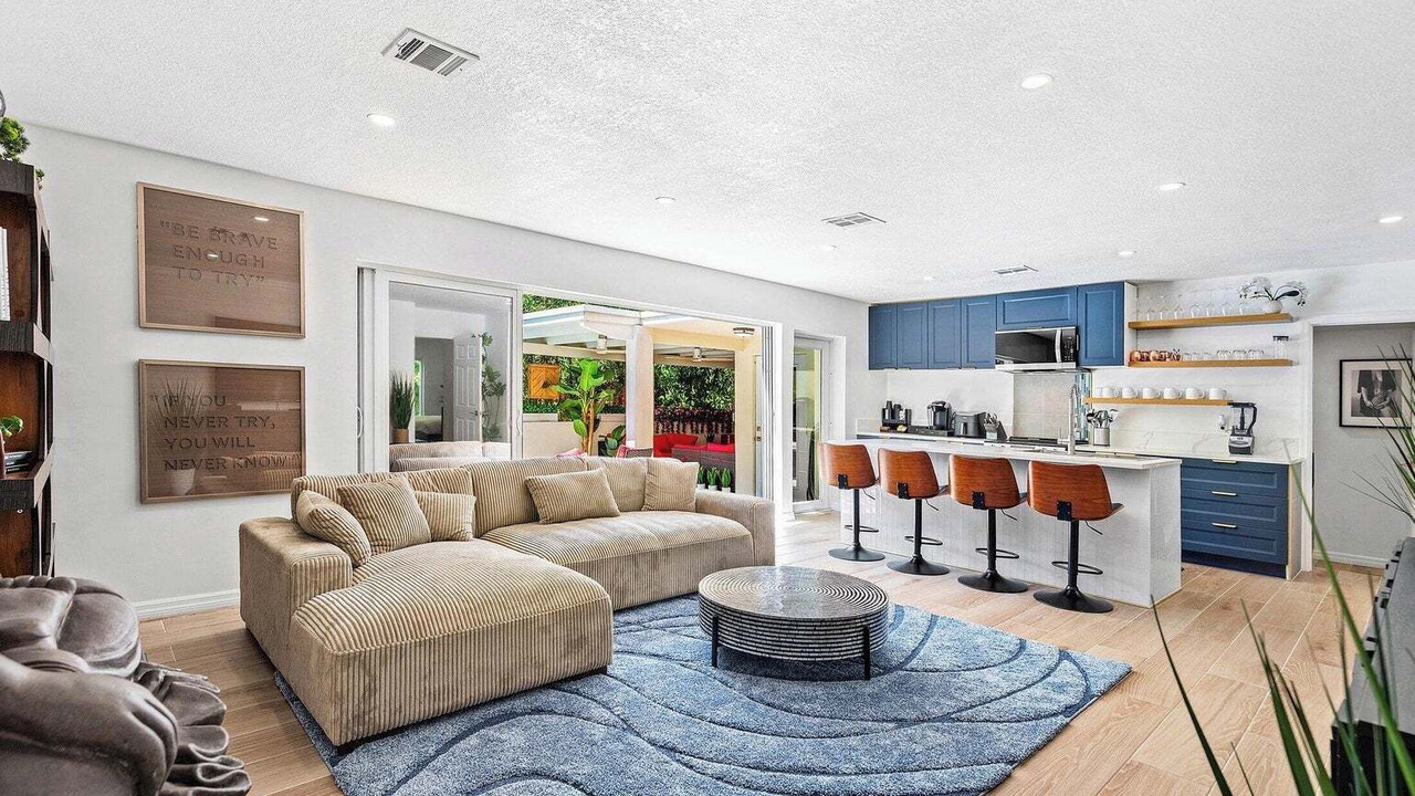 Photo of Livingroom in Coral Brook
