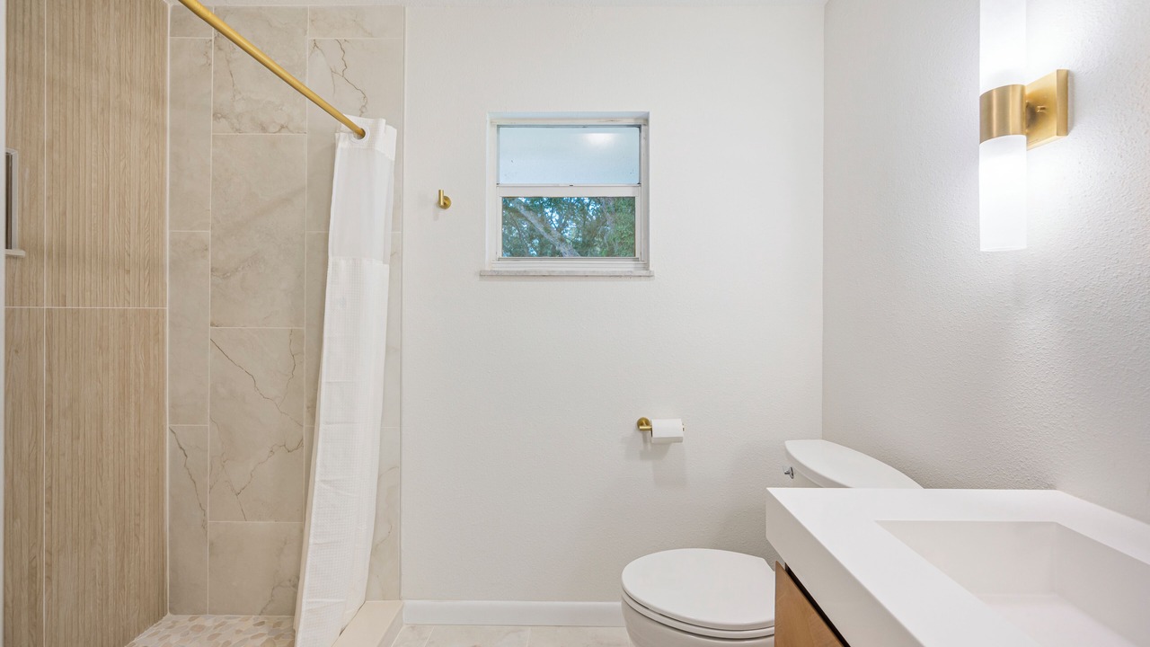 Photo of Bathroom in Lakeland Highlands