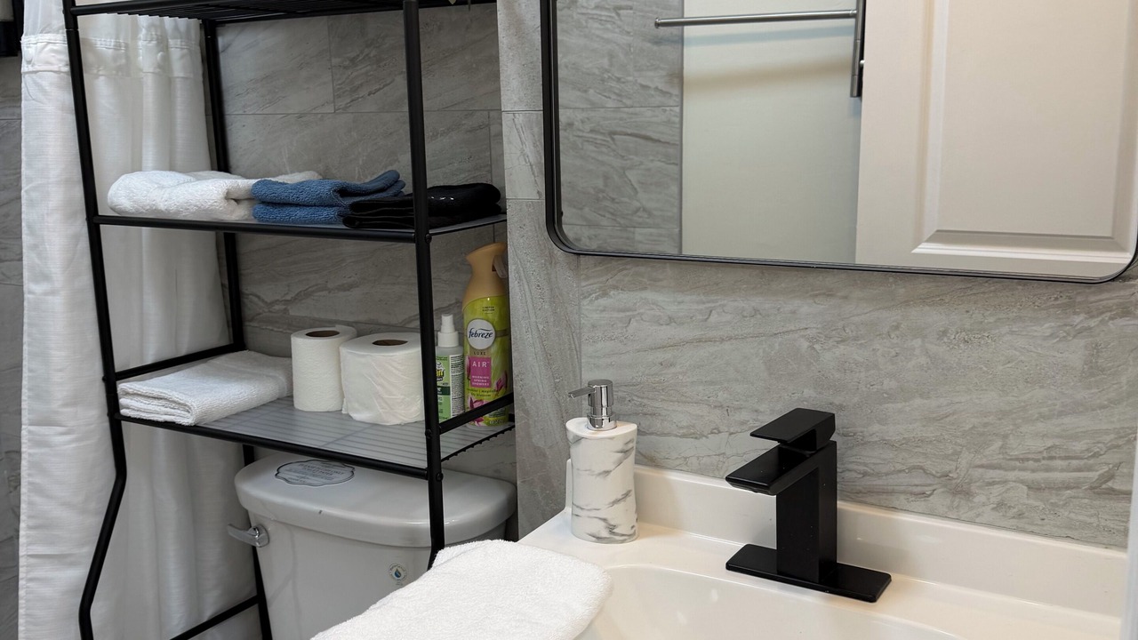 Photo of Bathroom in Riverdale