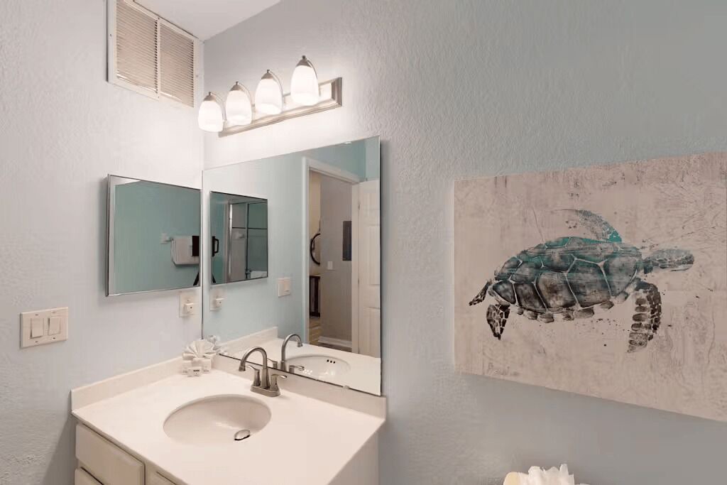 Photo of Bathroom in Bahama Bay