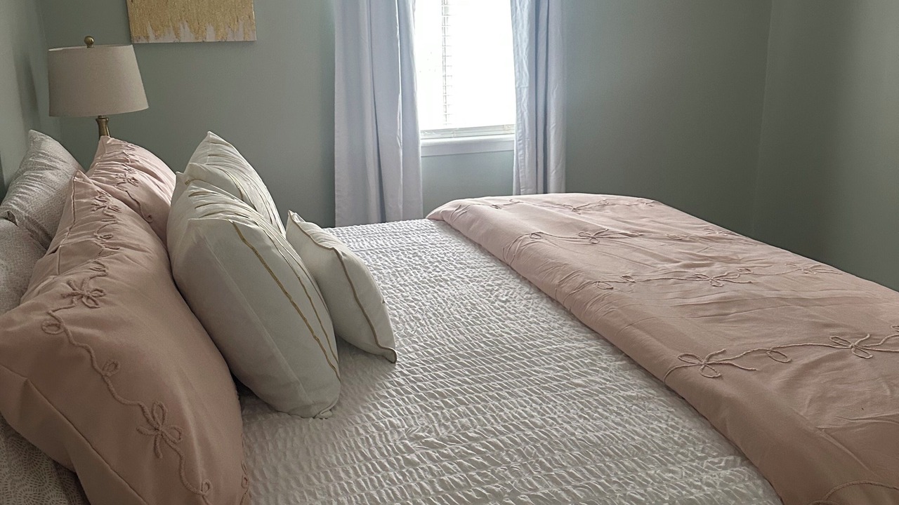 Photo of Bedroom in Demere Park