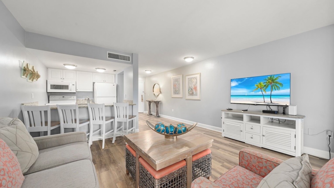 Photo of Livingroom in Captiva