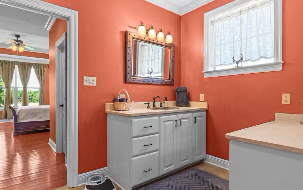 Photo of Bedroom in Alexandria
