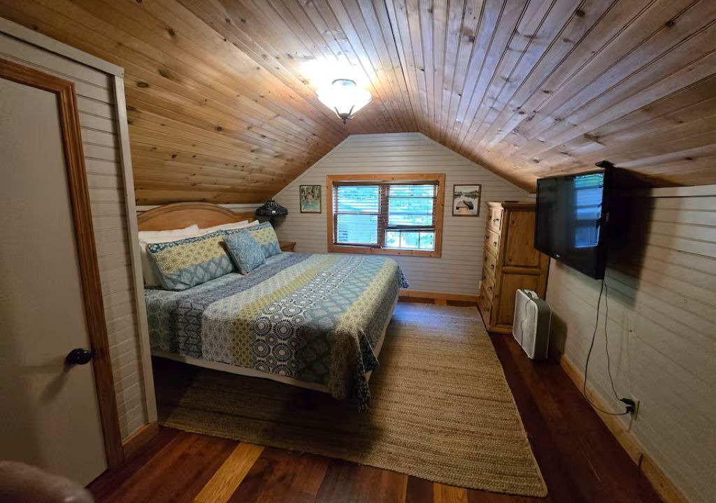 Photo of Bedroom in Seymour