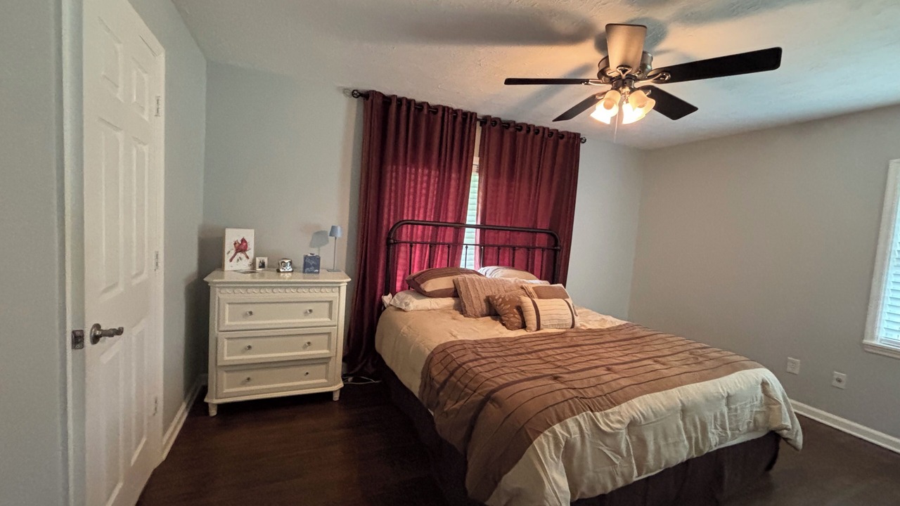 Photo of Bedroom in Thomaston