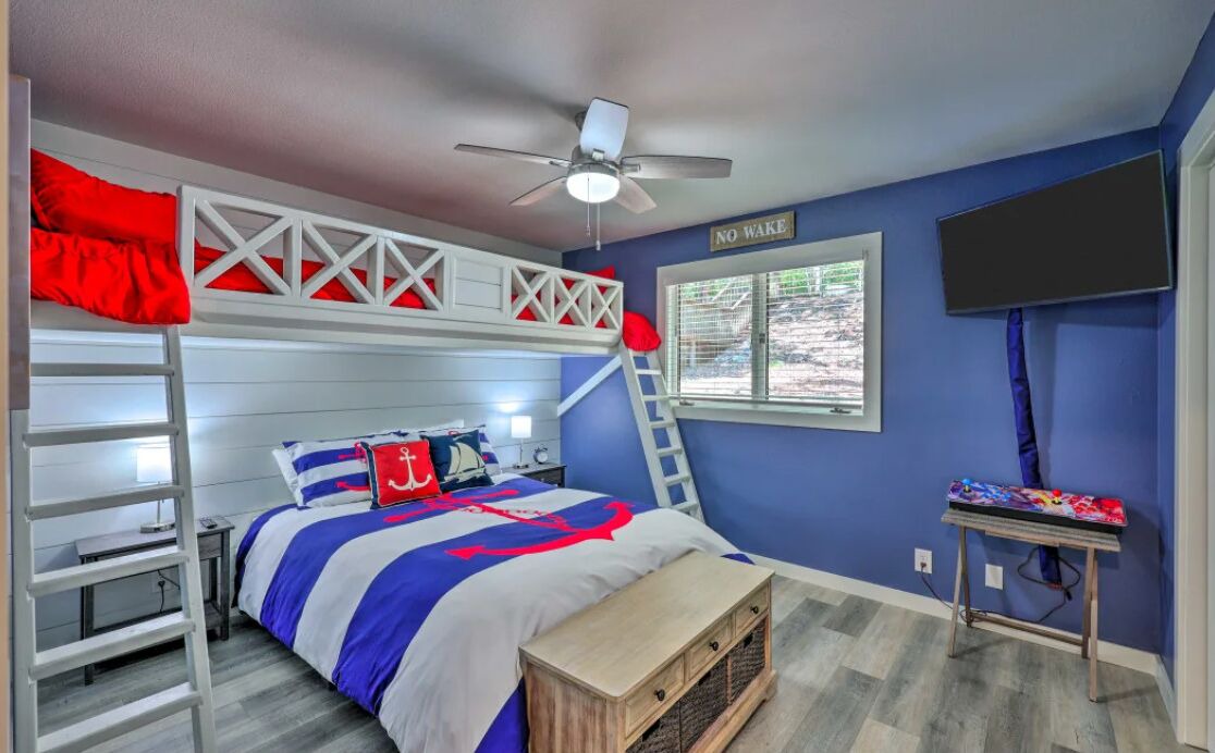Photo of Bedroom in Mount Ida