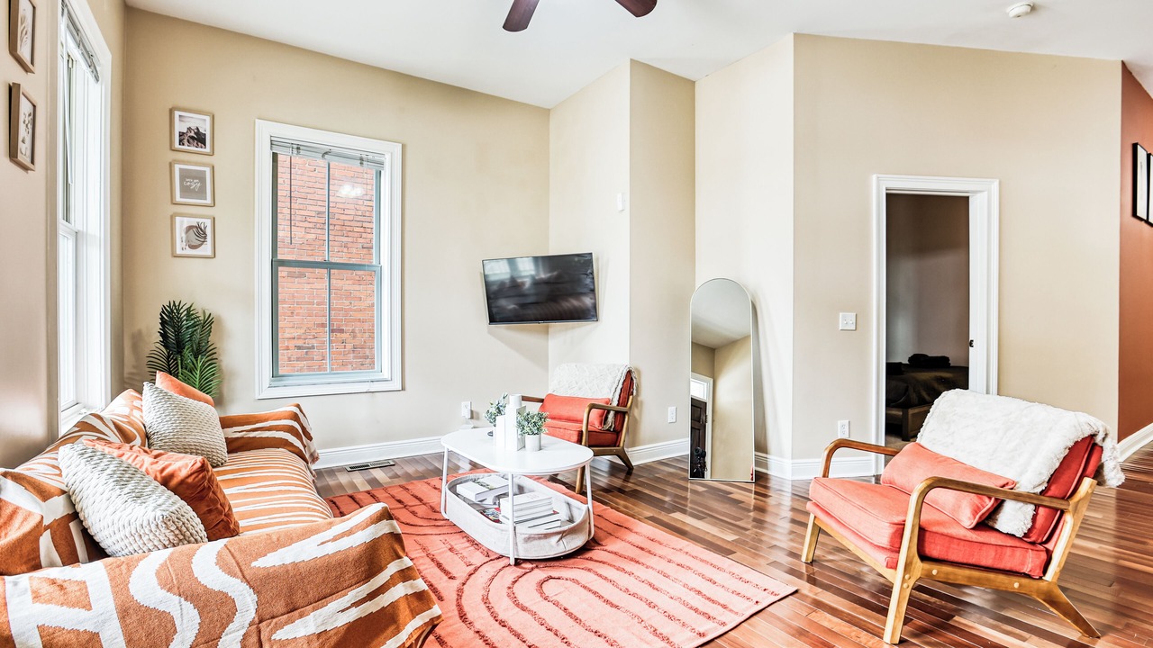 Photo of Bedroom in Metropolitan