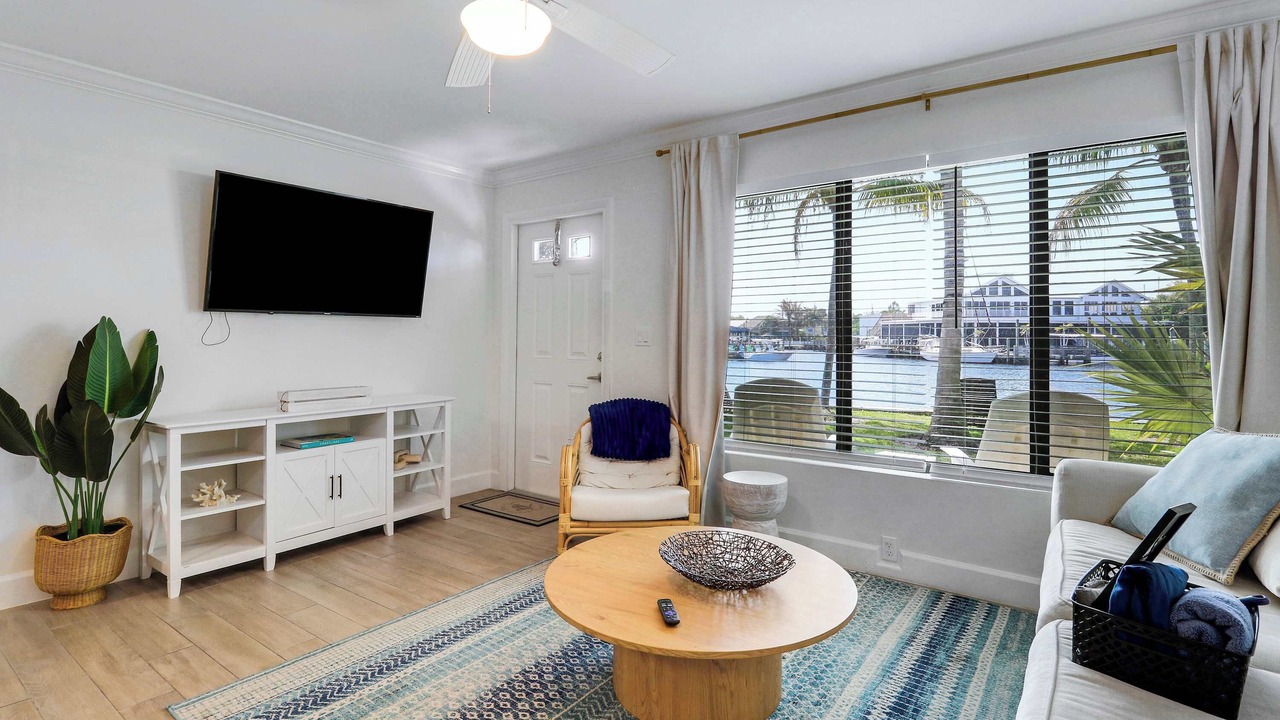 Photo of Livingroom in Stuart