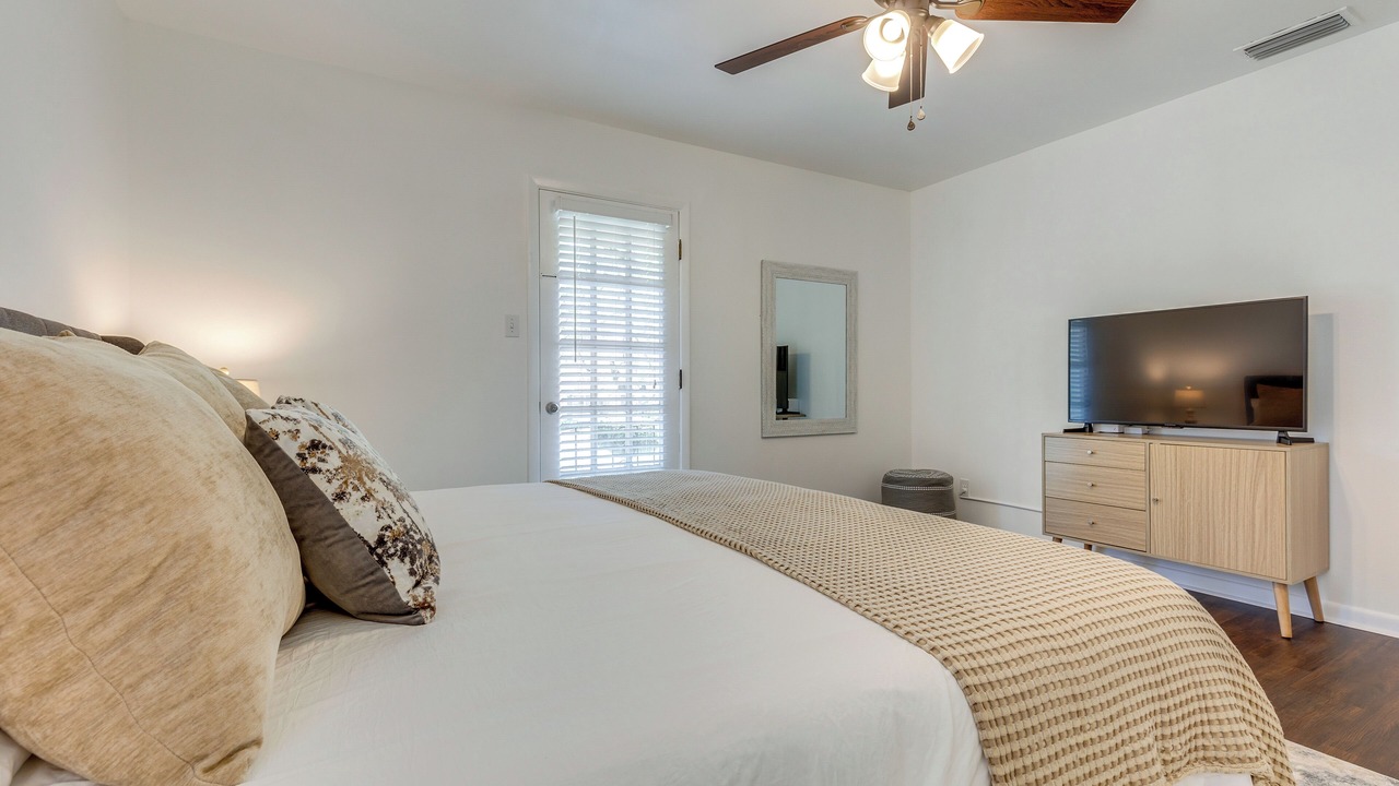 Photo of Bedroom in Mobile