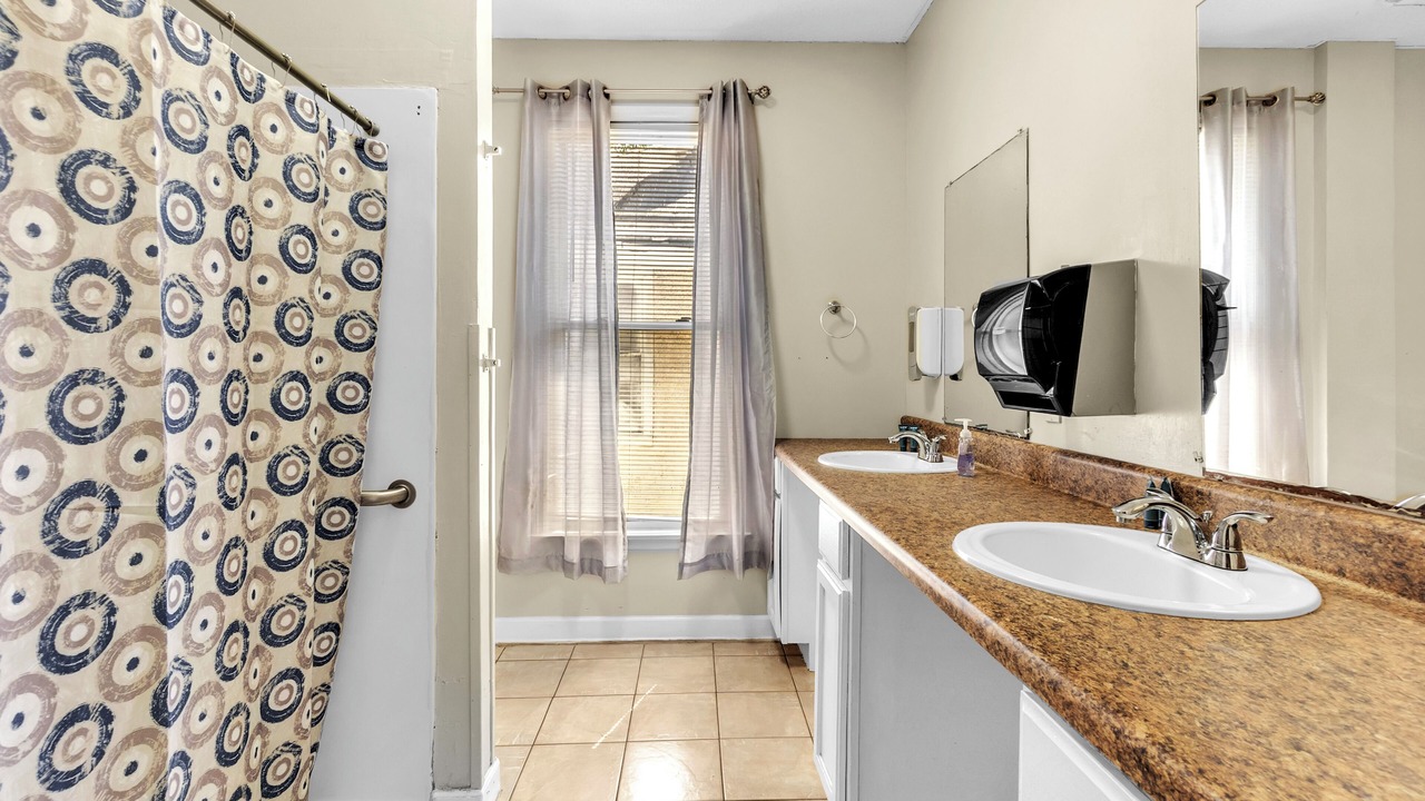 Photo of Bathroom in Memphis