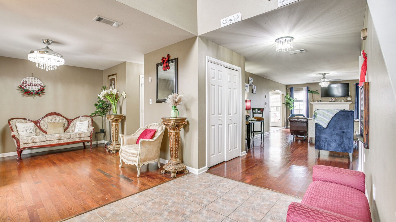 Photo of Bedroom in Denham Springs