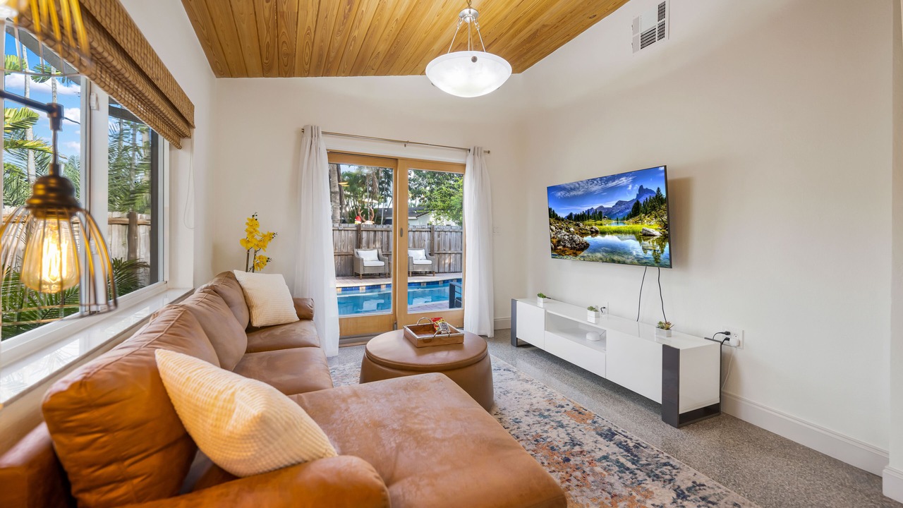 Photo of Livingroom in Poinsettia Heights
