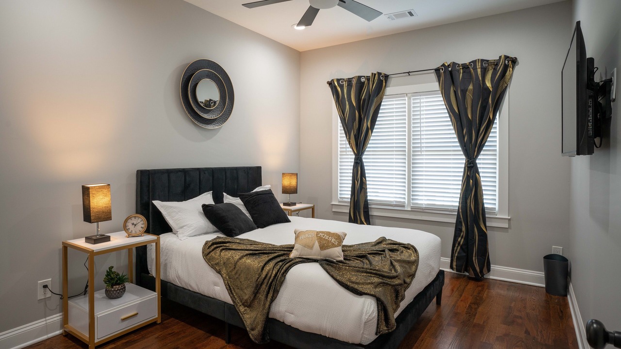 Photo of Bedroom in Buford Highway
