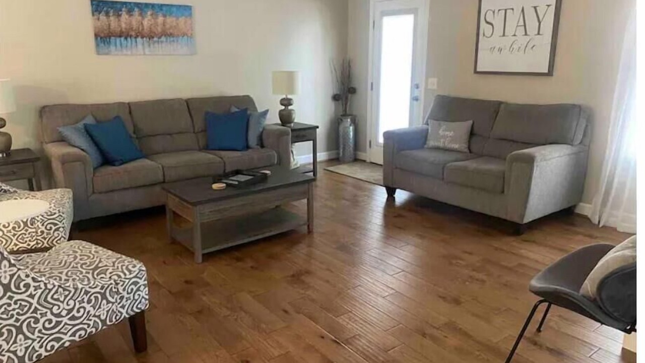 Photo of Livingroom in Simpsonville