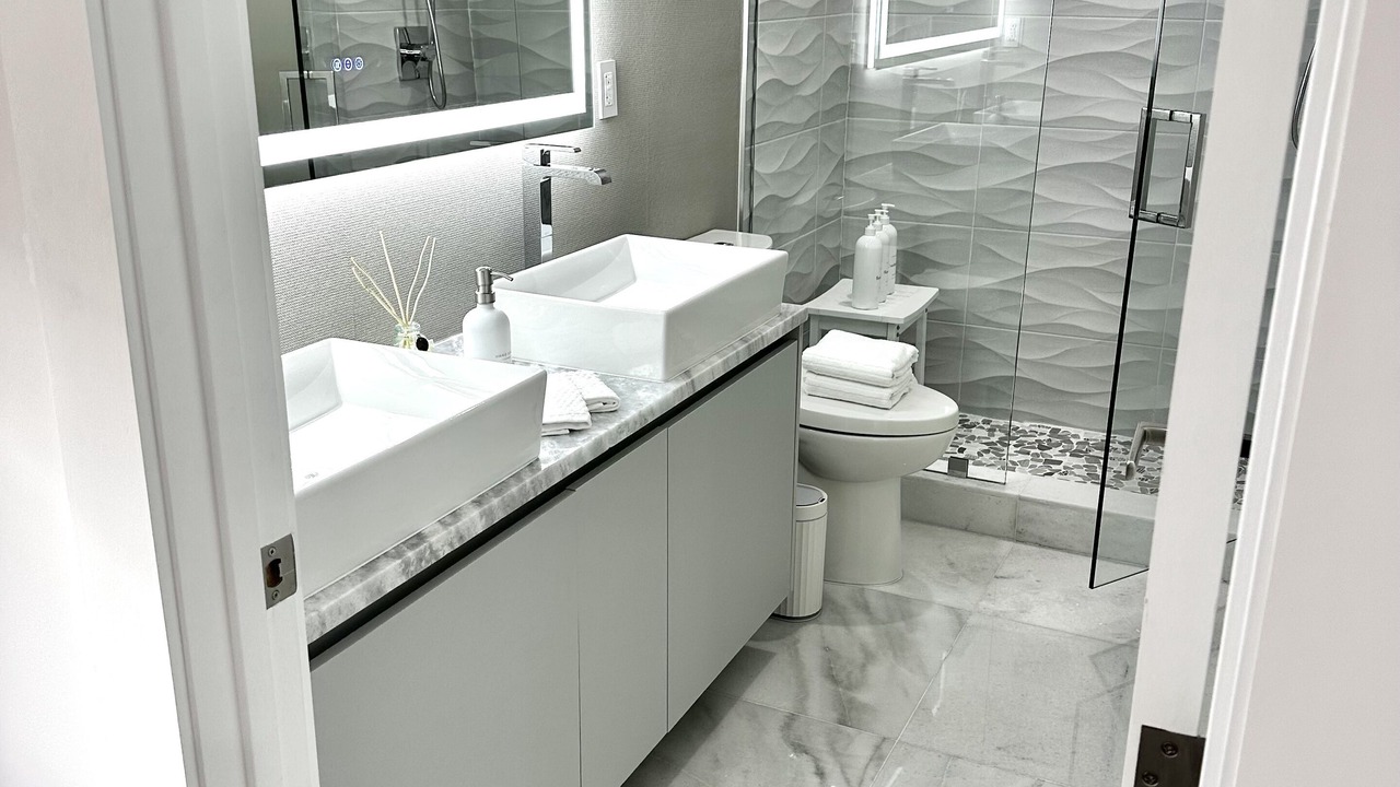 Photo of Bathroom in Islamorada