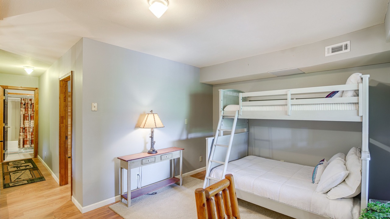 Photo of Bedroom in Vonore