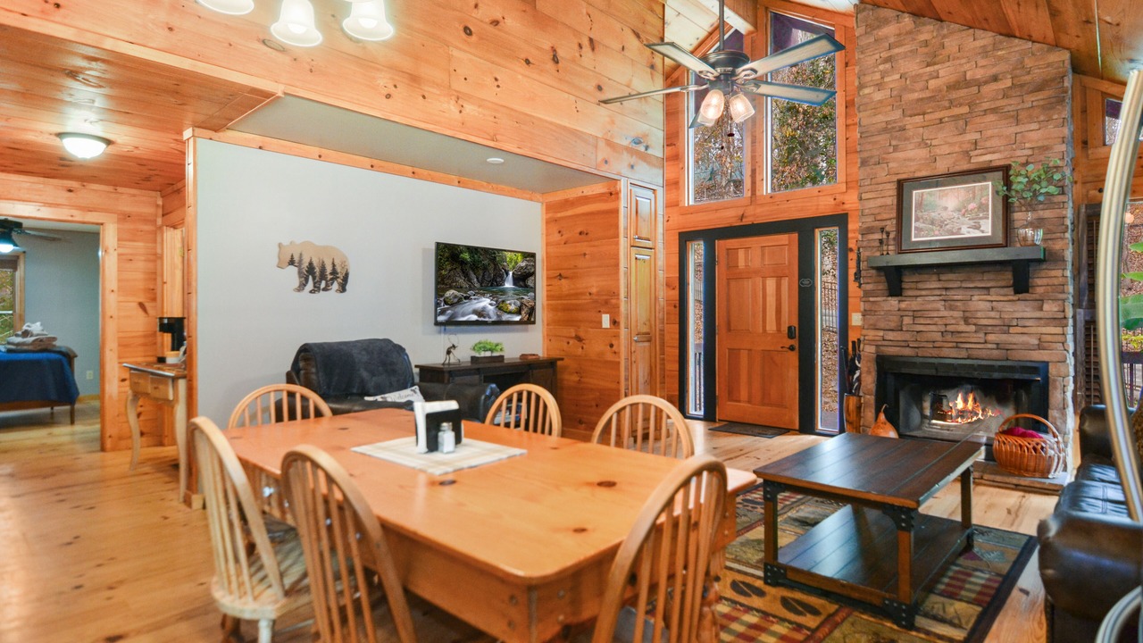 Photo of Livingroom in Ellijay